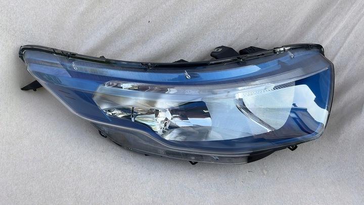 фото №1, Лампа iveco daily iv 4 електричний права синя eu