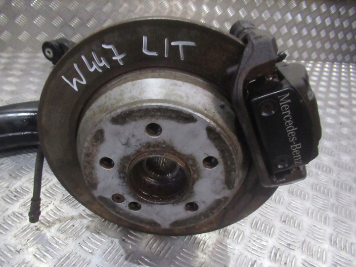 фото №3, Mercedes v-klasa w447 2.2 подвешивание зад левая поворотный кулак левая 4x4