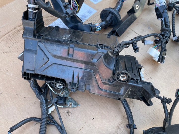 фото №6, Toyota hilux джгут камери двигуна шланг ab111-716bw0-r