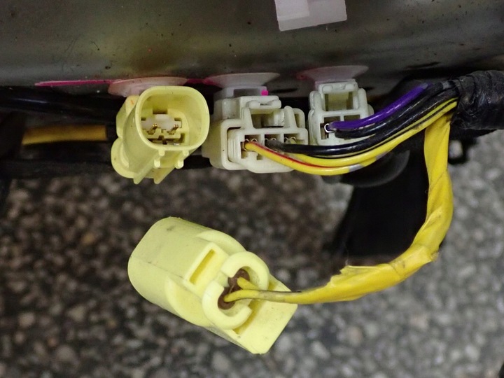 фото №10, Комплект сидений европа оригинал кожа mitsubishi l200 19r