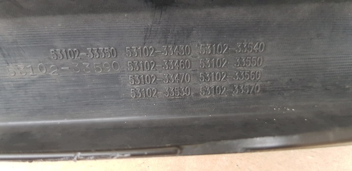 фото №13, Toyota camry 8 viii рестайлінг решітка середня бампера 53102-33350