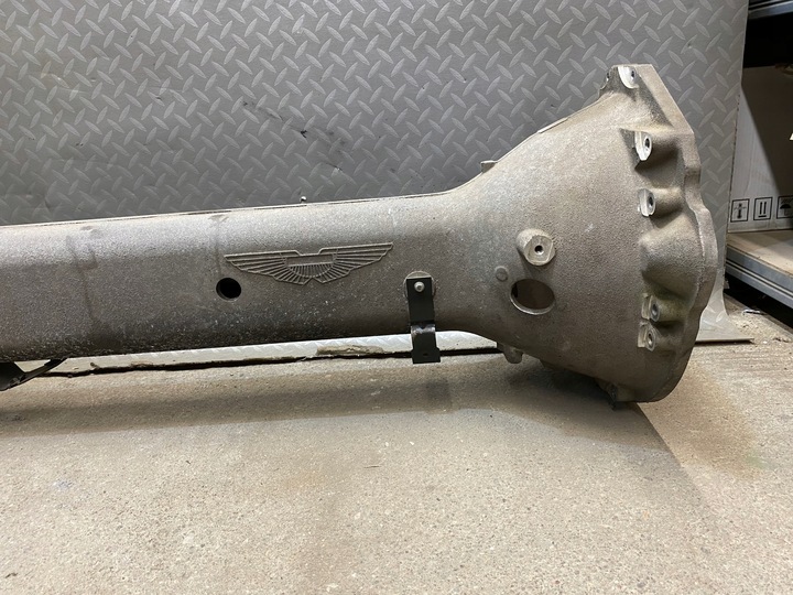 фото №4, Wał привідний з корпус aston martin db9 5.9 v12 4g43-7b084-bf