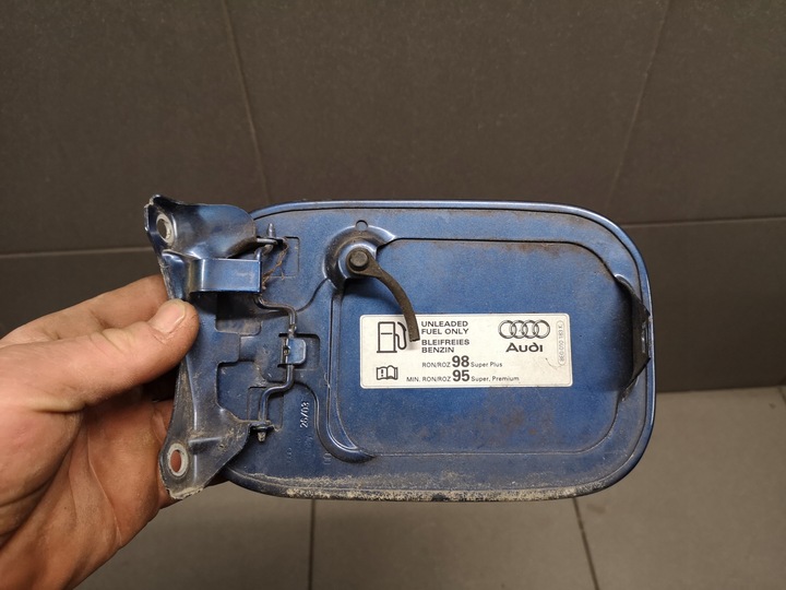 фото №8, Кришка заливання пального audi a4 b6 бензин синя