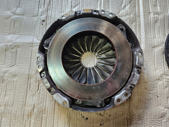 фото №5, Toyota corolla e12 04-06 1.4 d4d зчеплення диск притиск