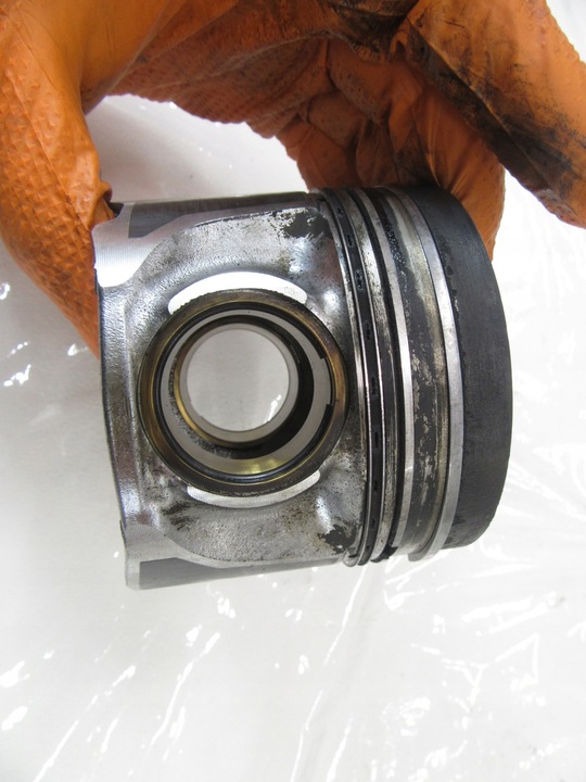 фото №9, Поршень mahle євро 3 bmw e46 e53 e60 e61 e65 e83 m57n 3.0 84l80