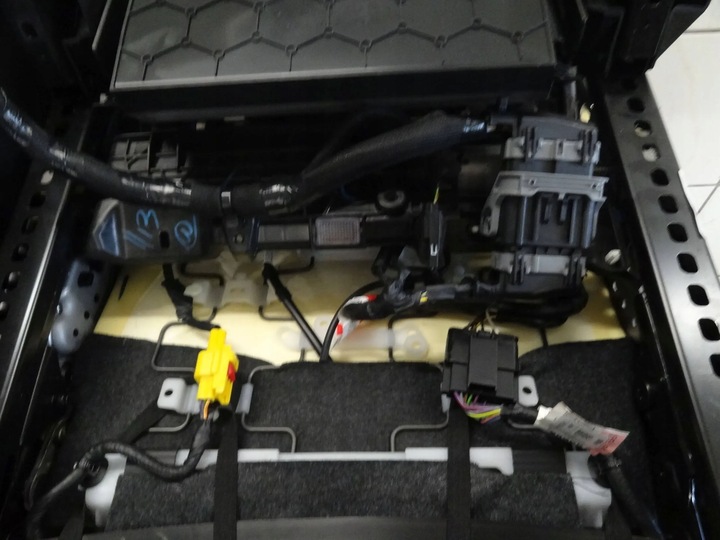 фото №13, Ford s-max mk2 2017 сидіння пасажира правий перед переднє