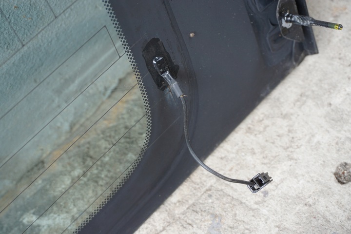 фото №8, Toyota land cruiser 120 скло бокова кузовна лівий зад ліва задня 5d