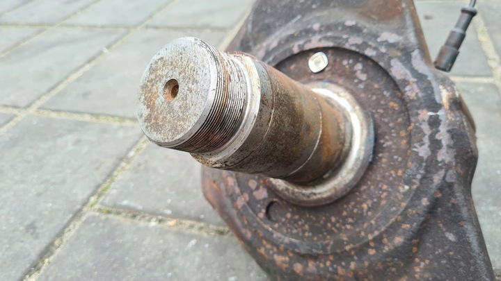 фото №7, Daf 106 поворотный кулак левая