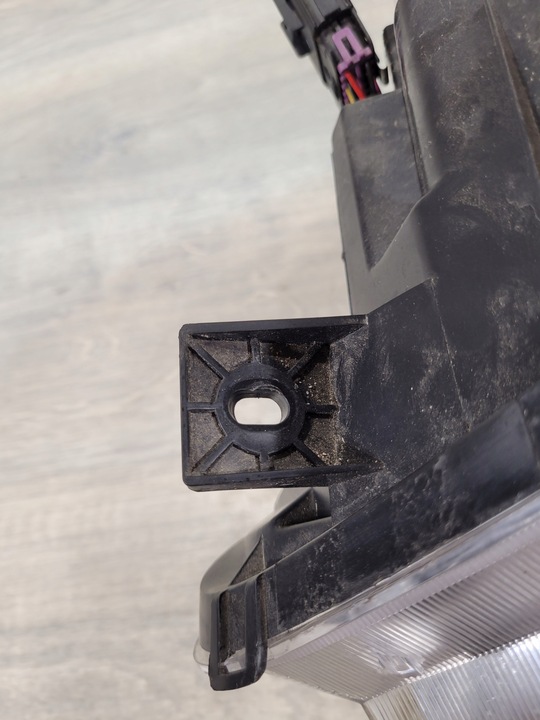 фото №10, Maxus v30 e доставлять 3 iii 2019- лампа фара левый перед оригинальный номер eu sv71hl010l