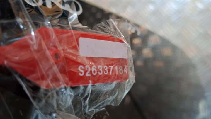 фото №4, Скло кришки зад peugeot 1007