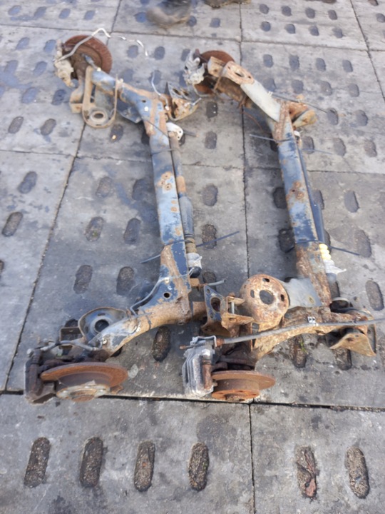 фото №1, Балка підвішування зад вісь задня golf 4 audi a3 new beetle комплектна з гальмо