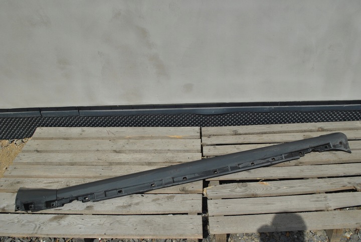 фото №1, Поріг накладка порогова права audi a4 b6 sedan