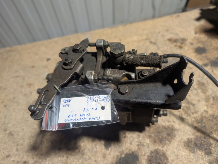 фото №1, Насос впрыскивающий vw t2 t3 1,6d 068130107l