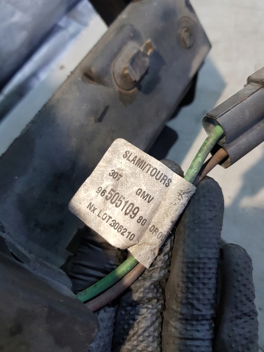 фото №7, Pas переднее peugeot 307 sw + замок капота + жгут штекер вентилятора