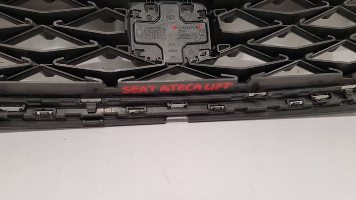 фото №7, Seat ateca рестайлінг 575 решітка радіатора решітка бампера гарна оригінал