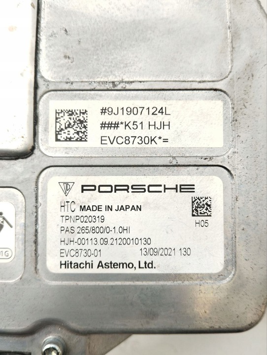 фото №10, Porsche taycan 9j1 2022 перетворювачі