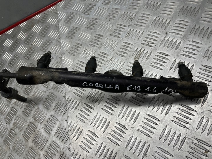фото №6, Топливная рейка toyota corolla e12 1,6 16v