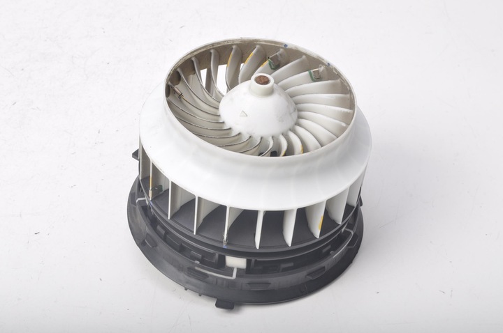 фото №4, Mercedes glc x253 вентилятор повітропровід 0130309007