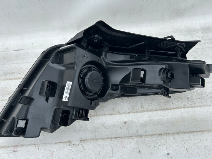 фото №13, Hyundai tucson iv 20-24 лампа правая 92208-n7100 европа серый рамка