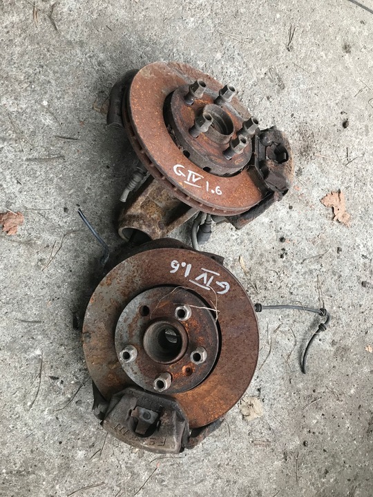 фото №1, Поворотный кулак правая vw golf iv 1.6 wwa