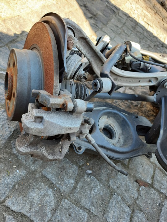 фото №6, Балка подвешивание зад mercedes w207 2073503701