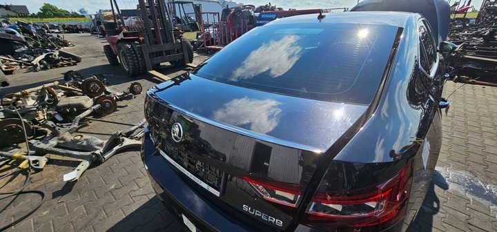 фото №6, Крышка lf9r хэтчбек skoda superb iii