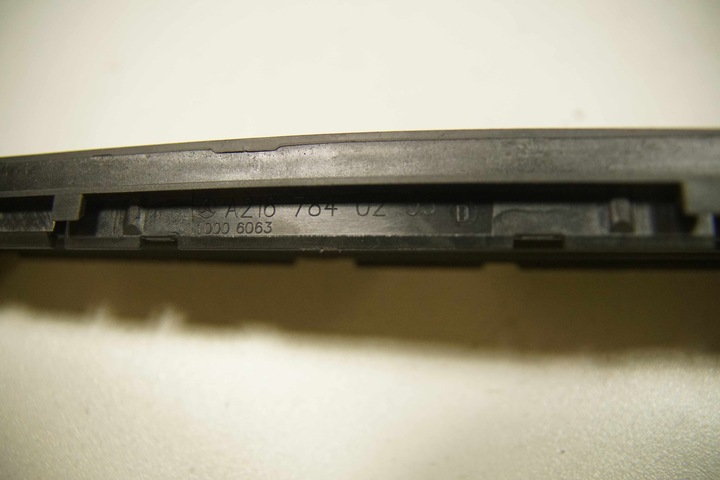 фото №3, Люк планка прокладка права mercedes cl w216