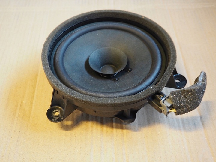 фото №1, Volvo v50 i s40 ii динамік лівий перед переднє двері 30752083 оригінал