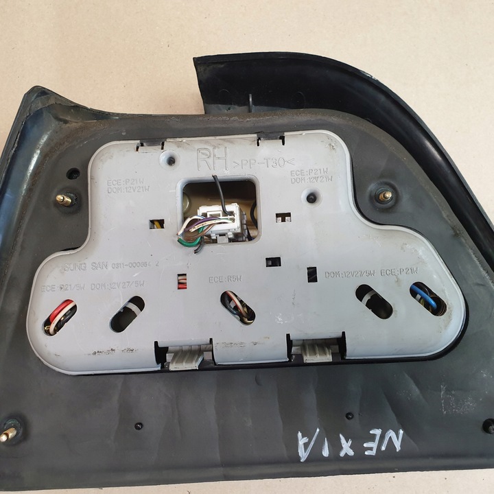 фото №12, Лампа правая задняя daewoo nexia sedan 0311-0006461 оригинальный номер eu