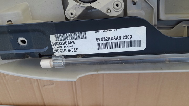 фото №8, Chrysler town country v 10- 20 консоль панель бардачок стеля usa