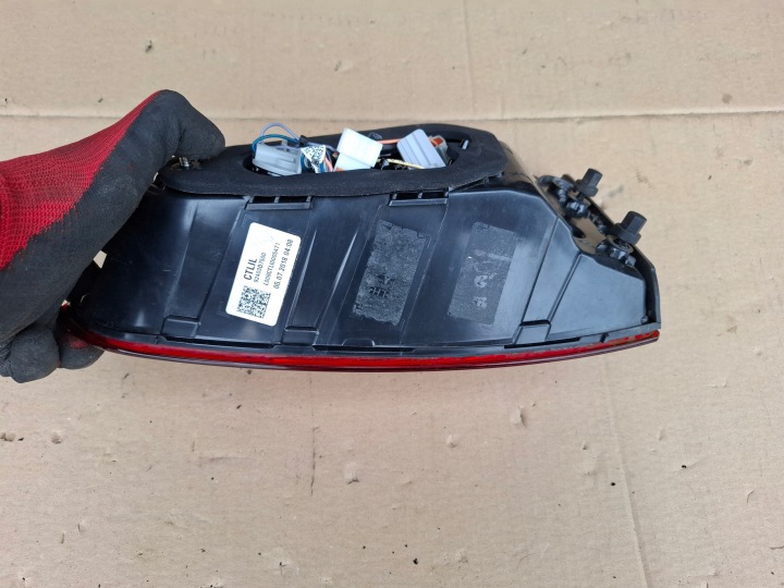 фото №7, Фара крышки левое зад 92403-d7500 hyundai tucson iii 3 рестайлинг