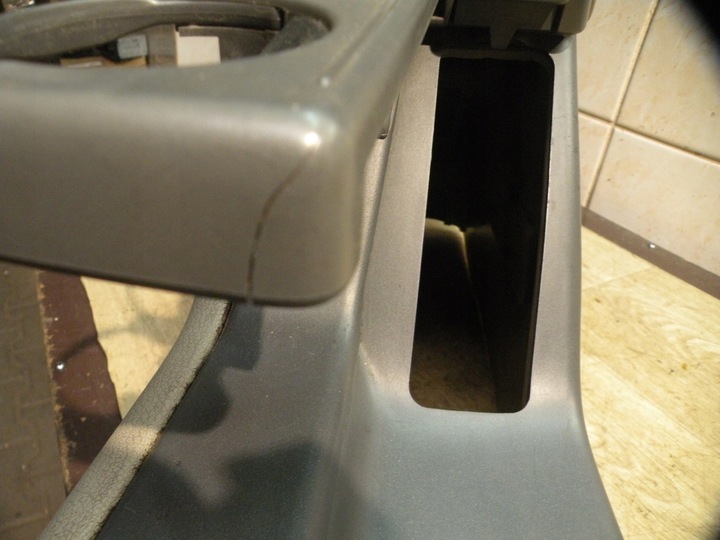 фото №9, Volvo s70 v70 97-00 тунель підлокітник шкіра