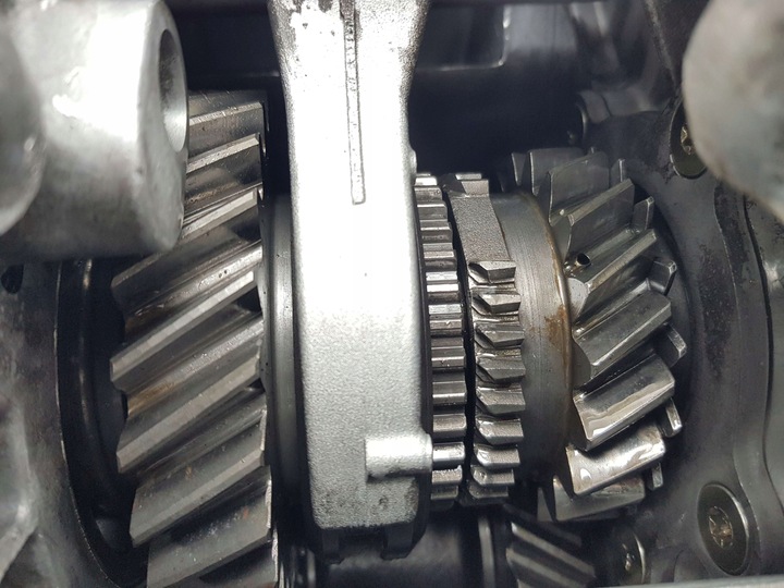 фото №7, Редуктор коробки mitsubishi pajero iii 3.5 v6