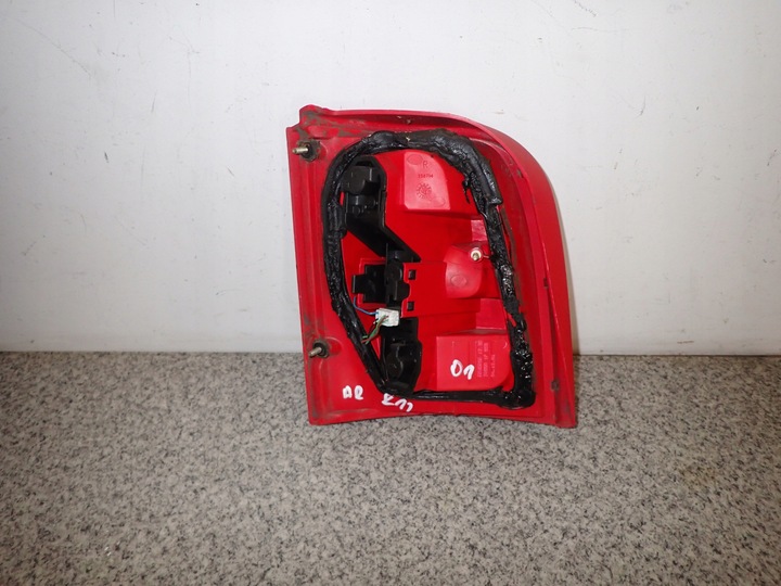 фото №5, Nissan micra k11 00-02 лампа задня права європа