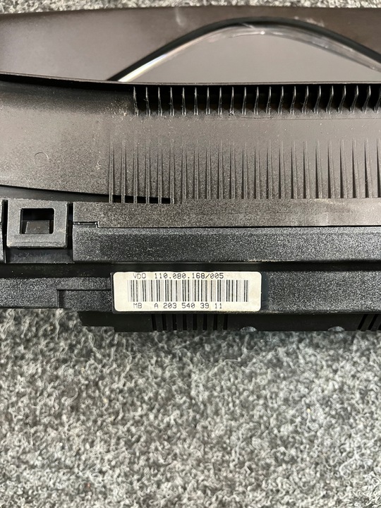 фото №9, Mercedes w203 2.2 cdi спидометр приборы a2035403911