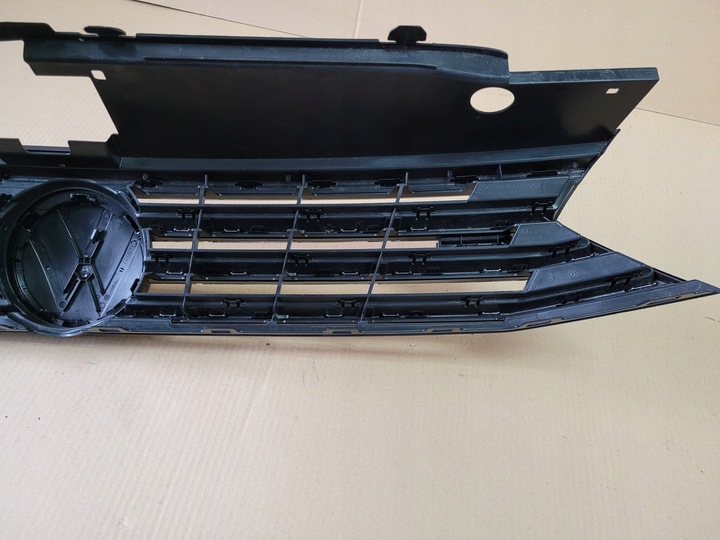 фото №9, Решітка радіатора решітка vw passat b8 gte 3g0853651c 3g0853601