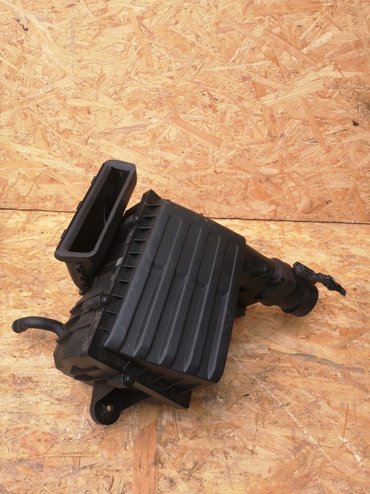 фото №1, Seat ateca корпус фільтра повітря 5q0129618b