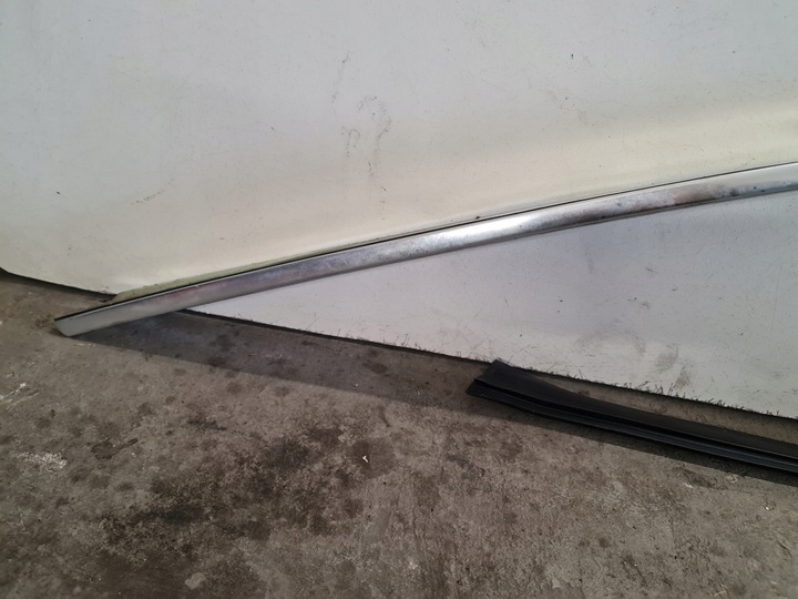 фото №2, Планка хром крышная a8 d2 длинный левая 4d4853703b