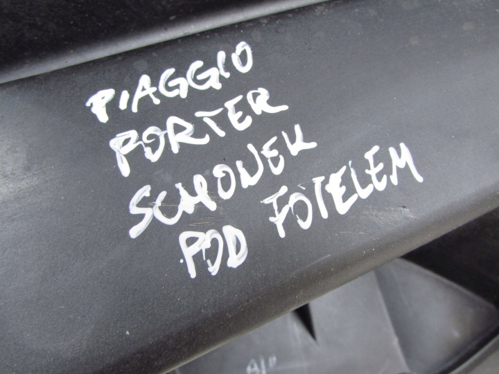фото №6, Piaggio porter quargo 04-16 бардачок карман pod сиденья 644425