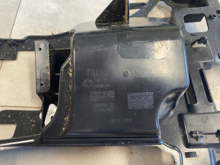 фото №9, Bmw i3 кронштейн   крила праве зад 7296754