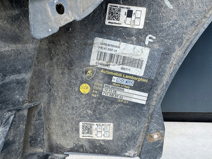 фото №14, Lamborghini urus 4ml бампер спойлер карбон карбон перед переднє bdb