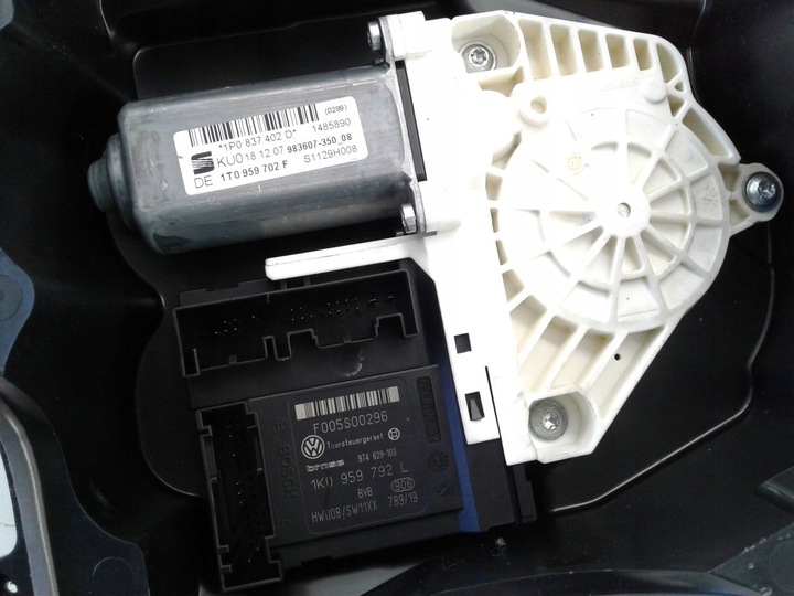 фото №3, Механизм стёкла правый перед переднее seat leon 2 ii