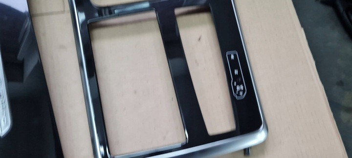 фото №6, Sq8 4m rsq8 q8 планка декоративная dekor дверь консоли англичанин пианино 4m8857720j