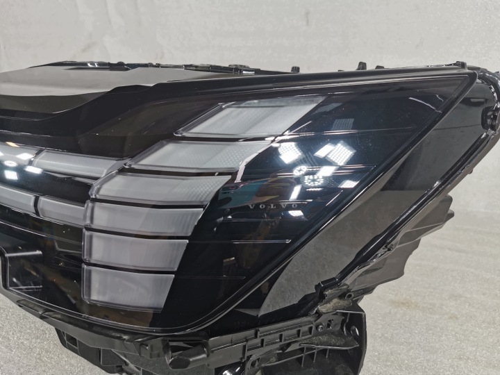 фото №7, Volvo ex90 ex 90 32450056 фара передня ліва pixel європа