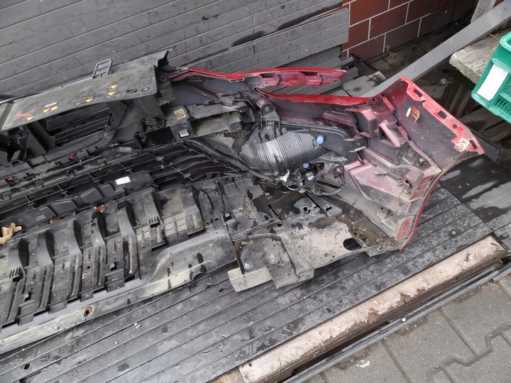 фото №10, Renault megane iv 2019 sedan бампер переднее комплектный оригинал