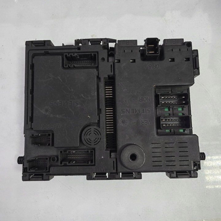 фото №1, Peugeot 206 9626460880 рамка / модуль предохранителей