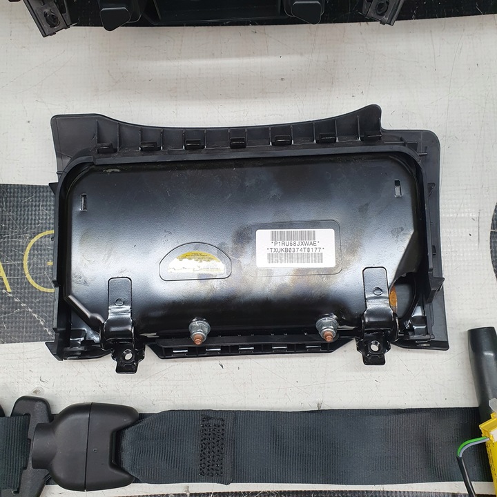 фото №12, Fiat 500 e передний рестайлинг электрик панель консоль подушки подушка безопасности