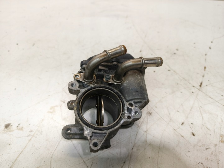 фото №5, Дроссельная заслонка крышка тушащая audi a3 8v vw seat skoda 2.0 tdi 04l128063p