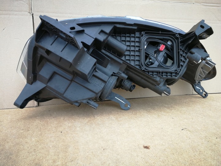 фото №8, Renault kadjar рестайлинг 18- лампа левая перед линза h7 + led 260602051r