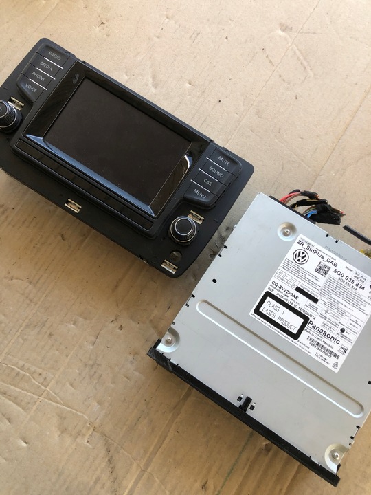фото №1, Vw golf vii 7 радио считыватель дисплей комплект